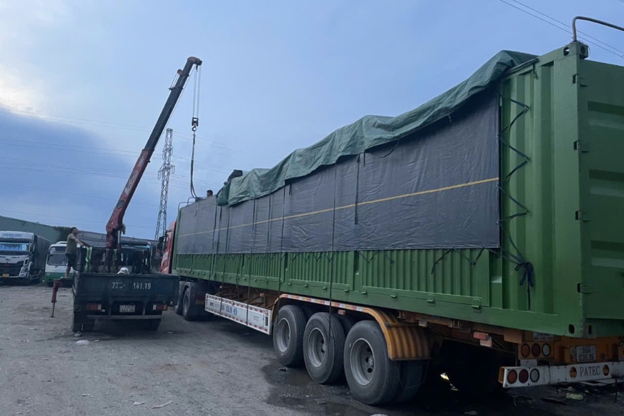 Hàng hóa luôn được bảo quản kỹ lưỡng trong quá trình vận chuyển. Hàng hóa luôn được bảo quản kỹ lưỡng trong quá trình vận chuyển.