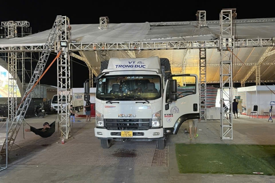 dịch vụ vận chuyển hàng hóa tphcm